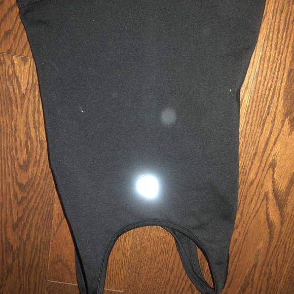 black triple flip tank top - Picture 2 of 2